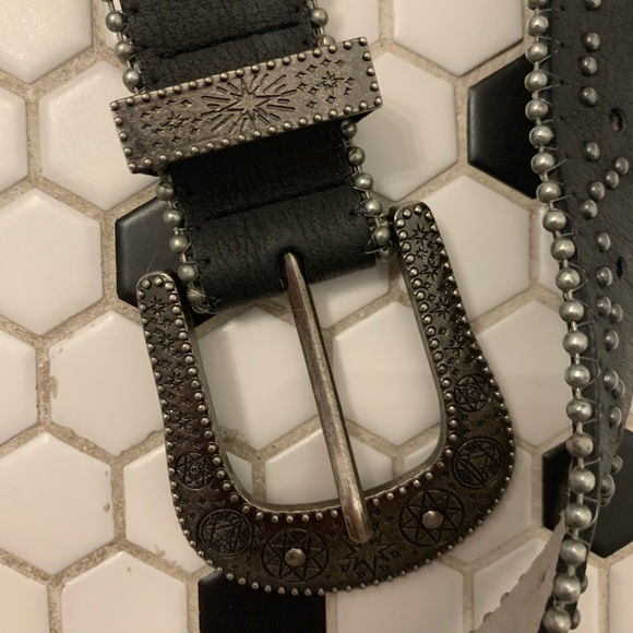 Zodiac Belt - Picture 2 of 3